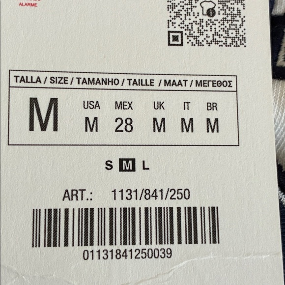 NWT. Zara White "San Diego 60" Sweatshirt. Size M. - Picture 8 of 12